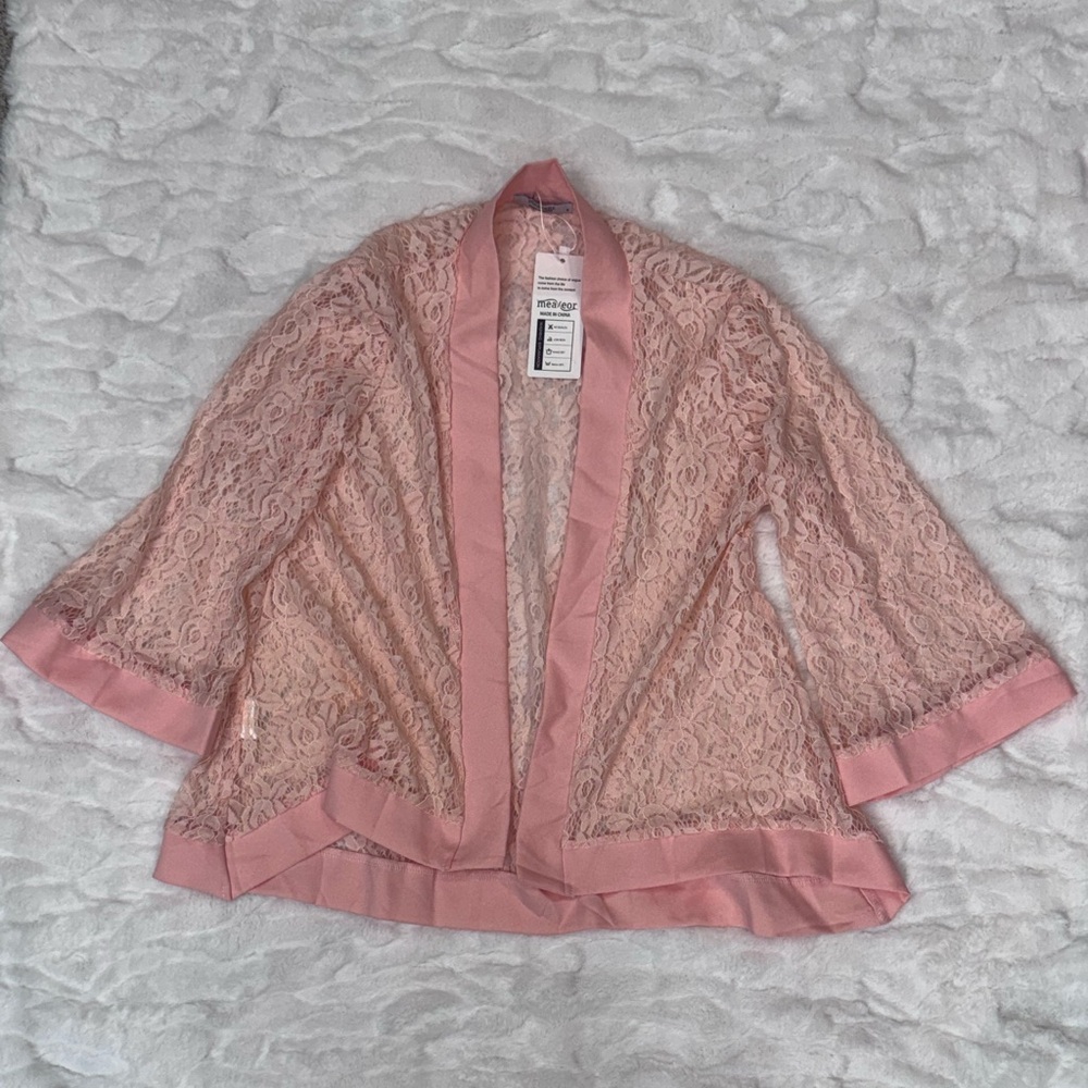 NWT Meaeor Peach Lace Asymmetrical Open Front Cardigan Size Small